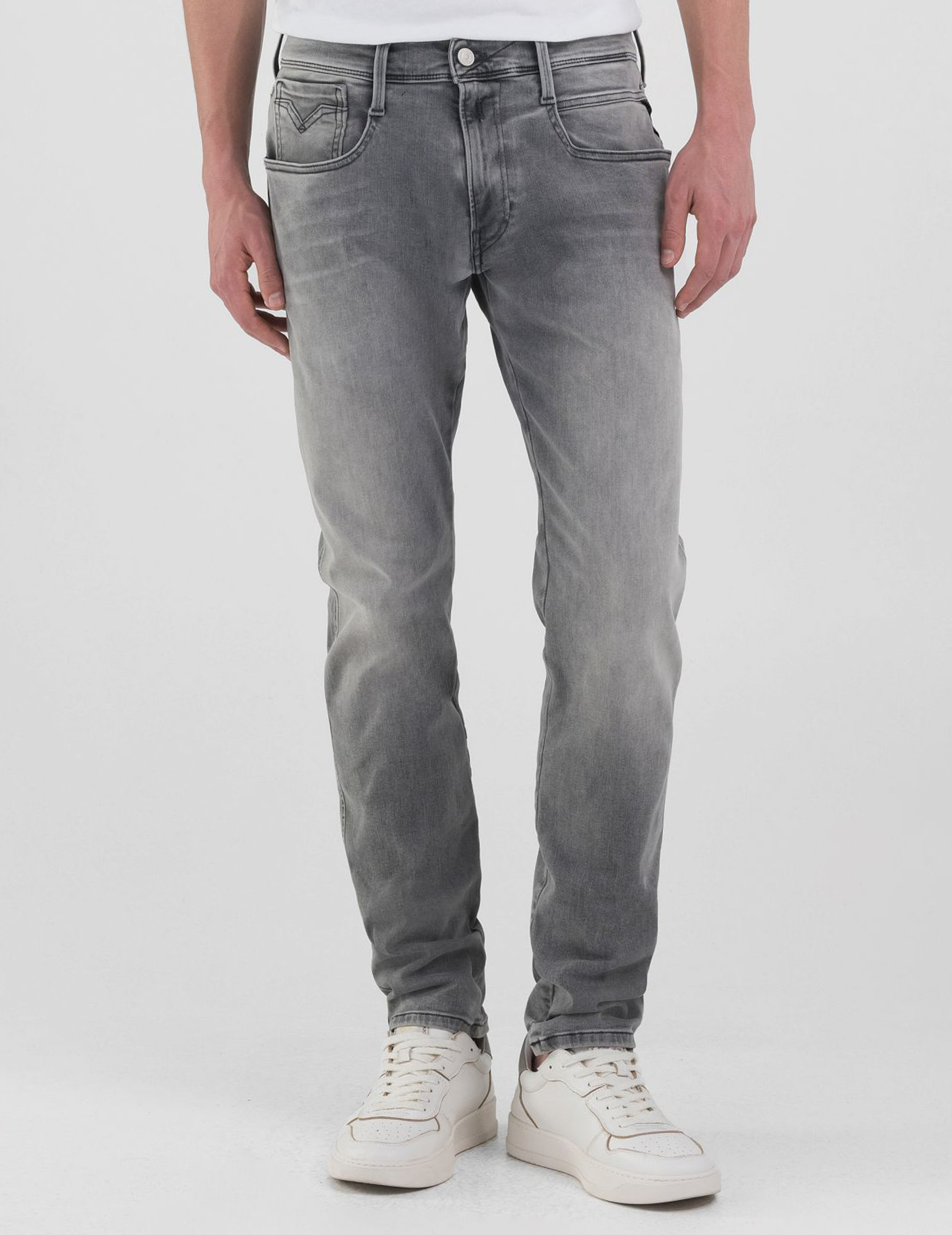 Replay Slim fit jeans in used-look model 'ANBASS'